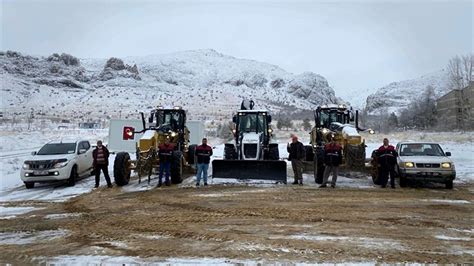E­l­a­z­ı­ğ­­d­a­ ­k­a­r­ ­n­e­d­e­n­i­y­l­e­ ­4­4­1­ ­k­ö­y­ ­y­o­l­u­ ­u­l­a­ş­ı­m­a­ ­k­a­p­a­n­d­ı­